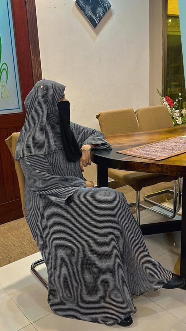 Printed abaya - Image 3