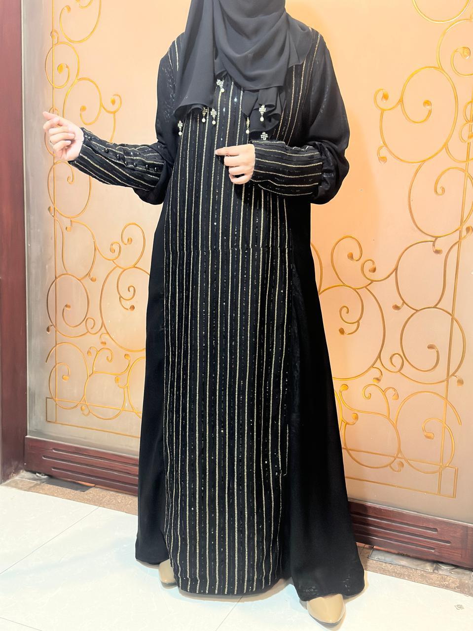 Elegant Black Abaya with golden strips Xayna aesthetics