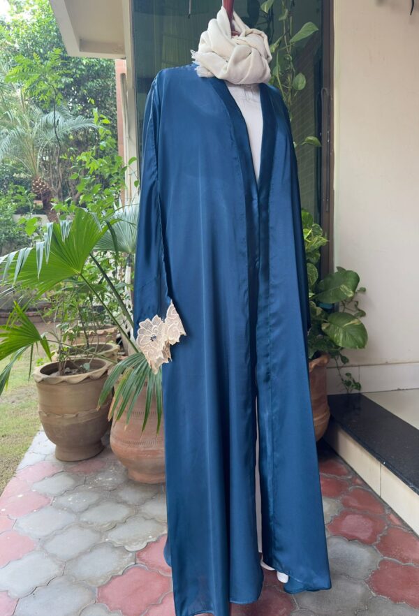 Silk blue gown 💙 (unavailable) Code: xaa57