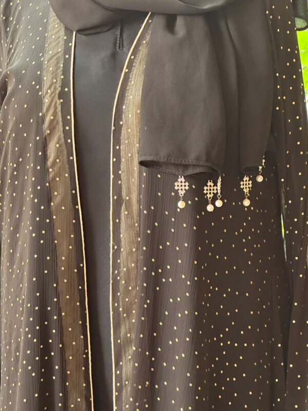 Black gown with golden dots  🎯Code: xaa 53 - Image 4