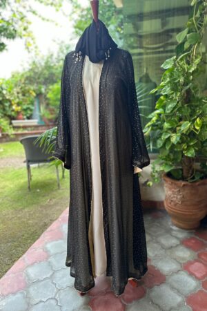 Black gown with golden dots  🎯Code: xaa 53