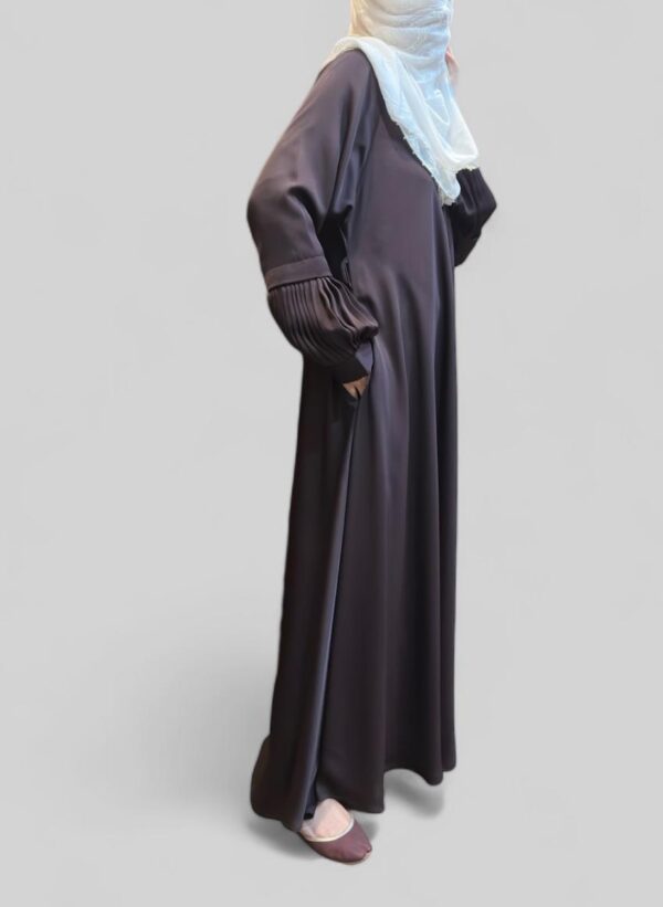 nida pleeted sleaves dard brown size: 56 - Image 2