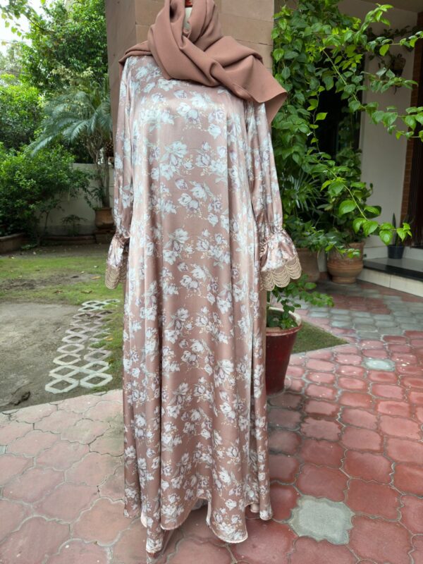 dusty pink printed silk abaya