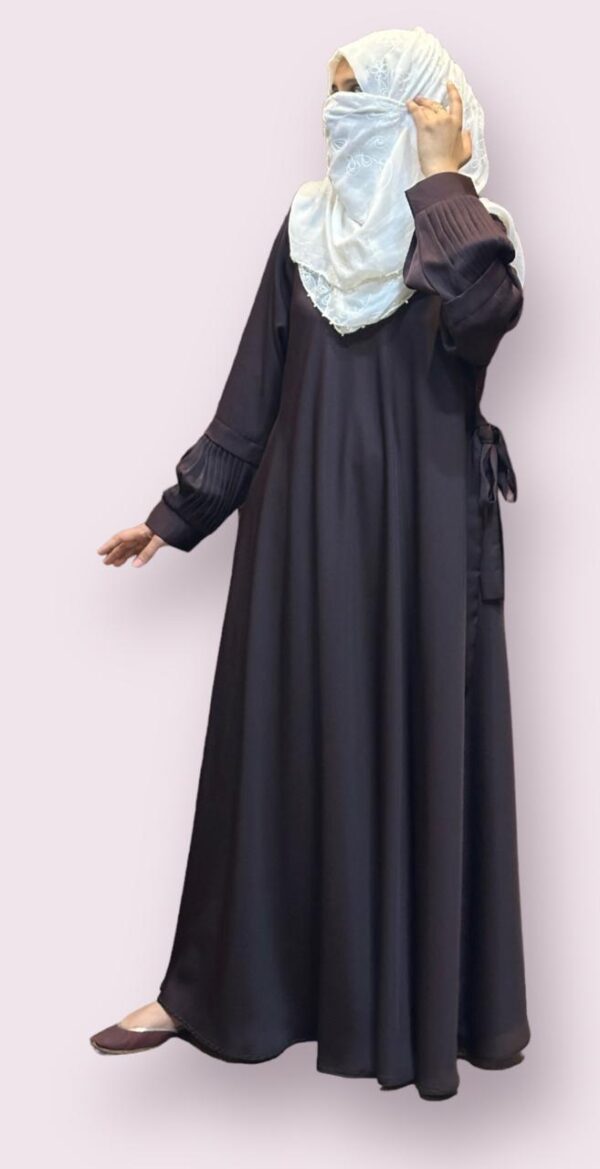 nida pleeted sleaves dard brown size: 56 - Image 3
