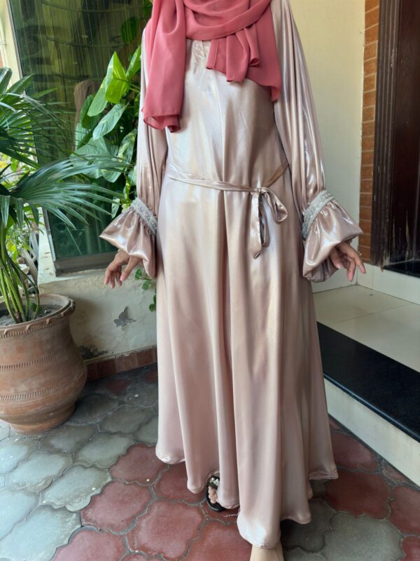 lava silk abaya with puffy cuffs - Image 4