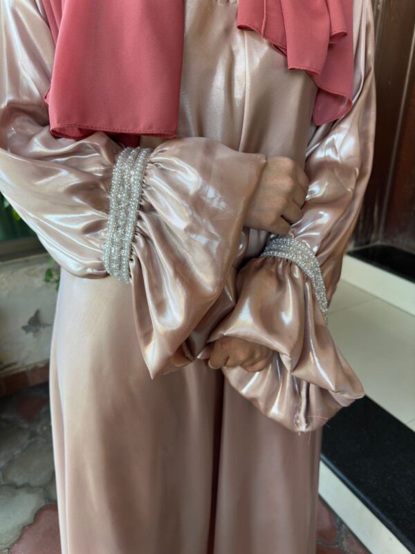 lava silk abaya with puffy cuffs - Image 3