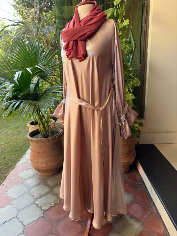 lava silk abaya with puffy cuffs