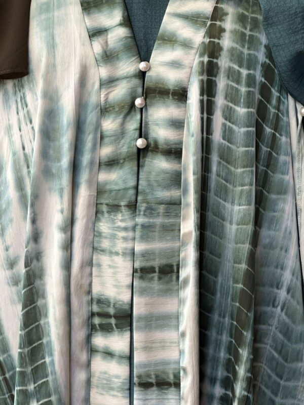 Tie & dye green cape kaftan - Image 2
