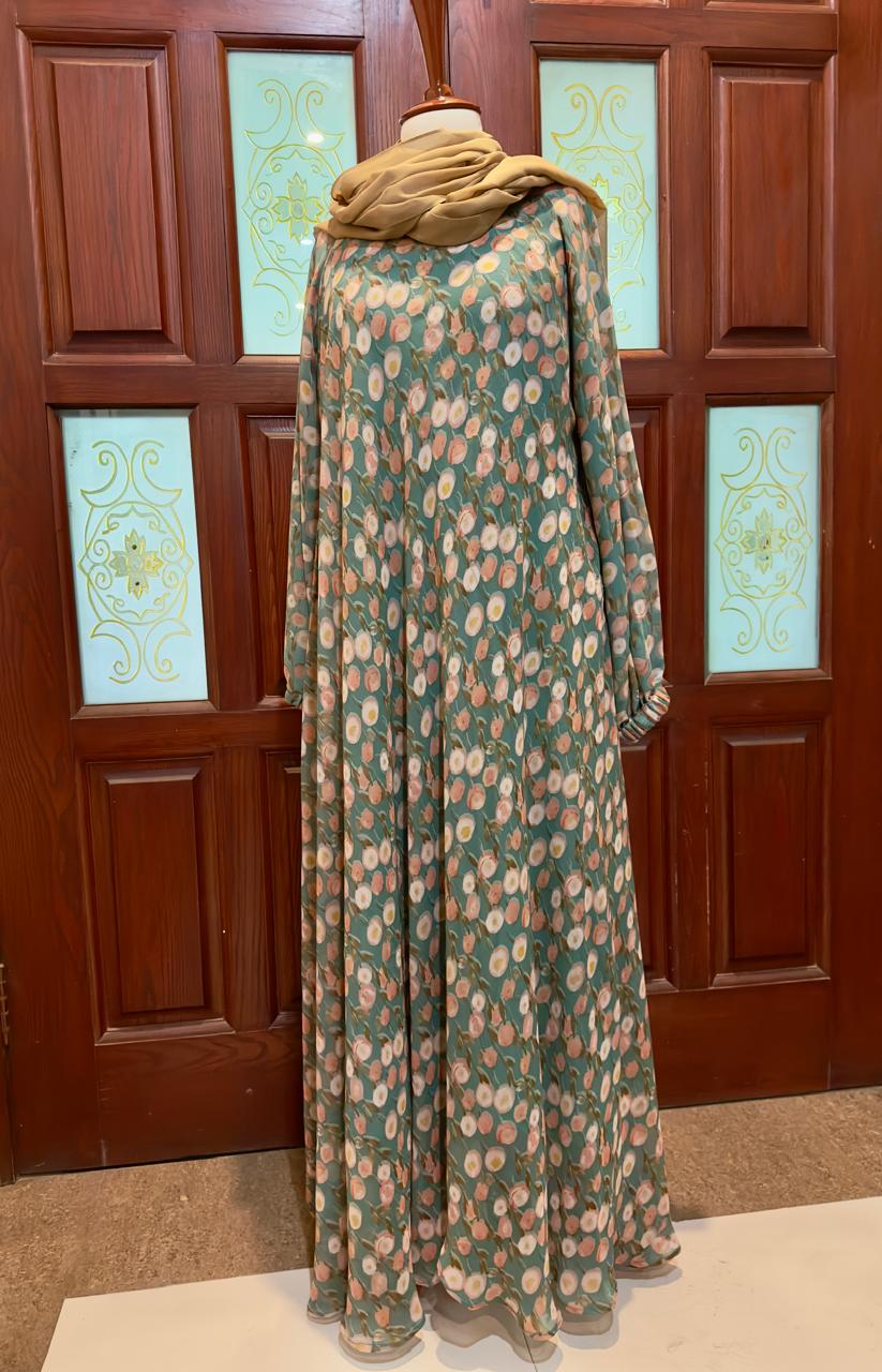 printed green a line abaya lastic sleeve - Image 3