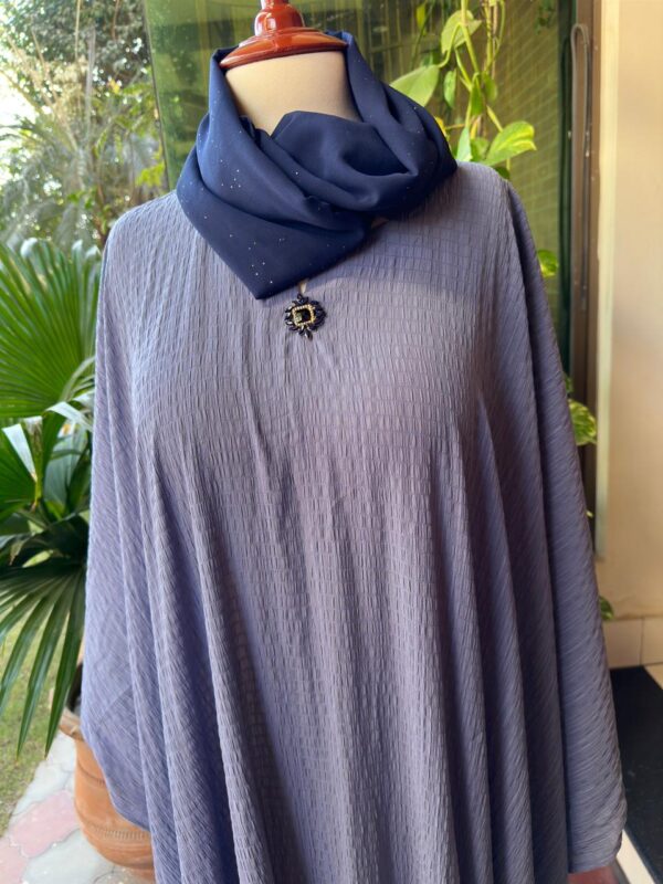 cool grey crape with lace kaftan - Image 4